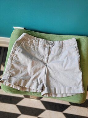 EUC! | Tribal Cuffed Shorts | Pale Stone or Greige | Size 6